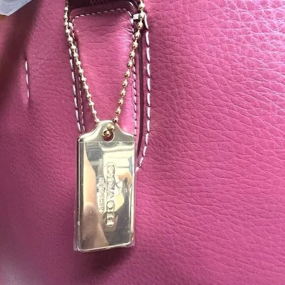 🔥🎁NWT! Coach Derby Tote Handbag Leather Gold/Rouge Msrp:$350.00 - Picture 11 of 13